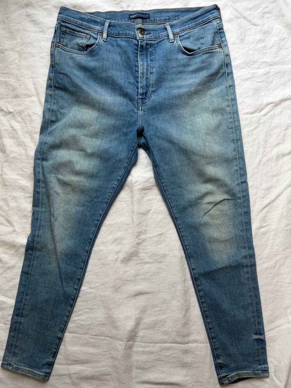 Levi's women’s Jeans in Light Blue Wash